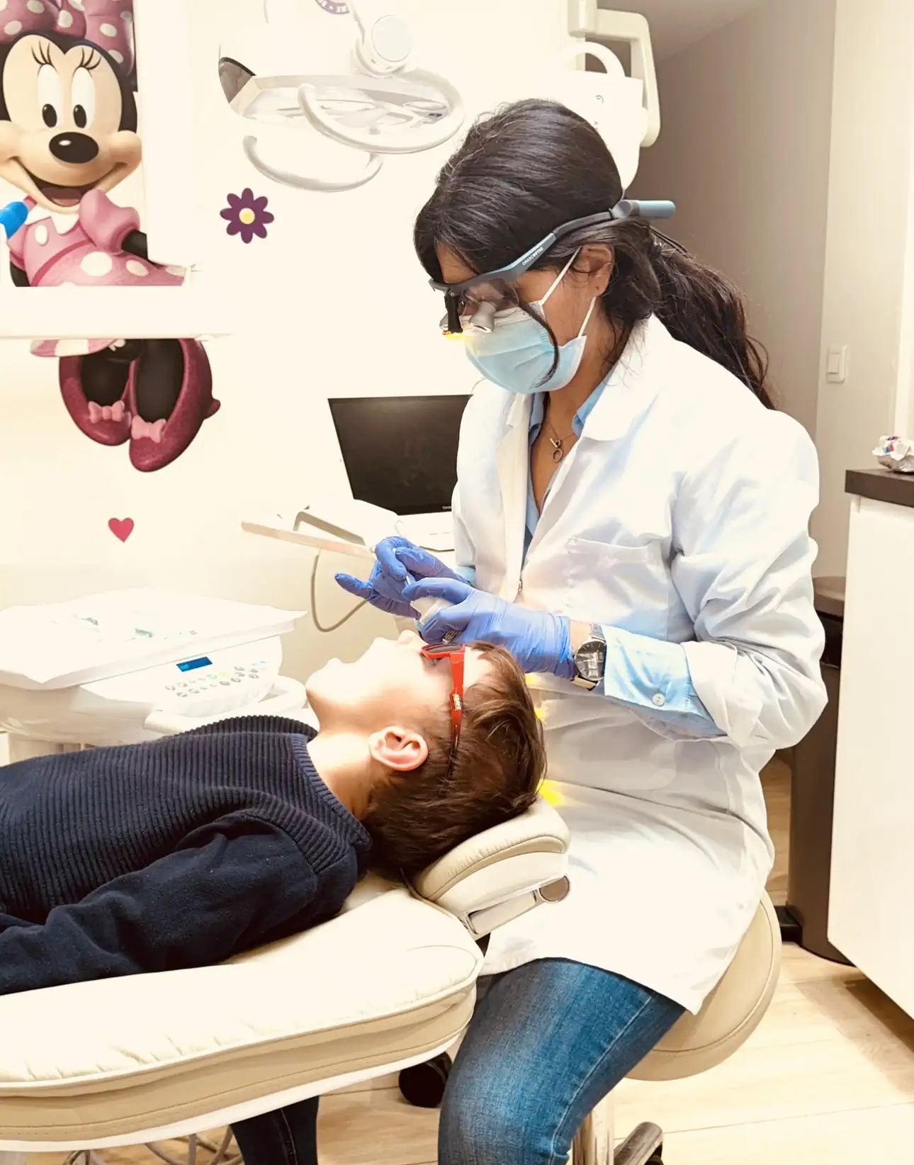 Orthodontie invisible -technique fils blancs